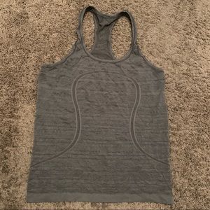 Lulu lemon grey tank top🍋